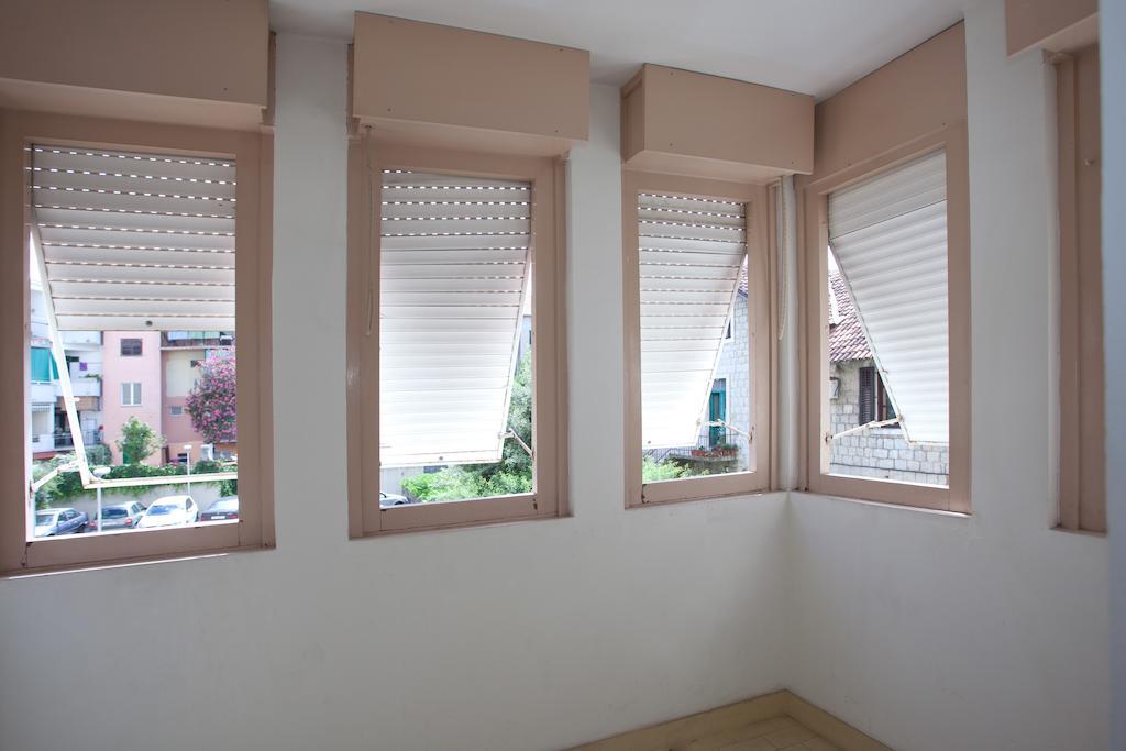 Ideal Location Split Apartments Quarto foto